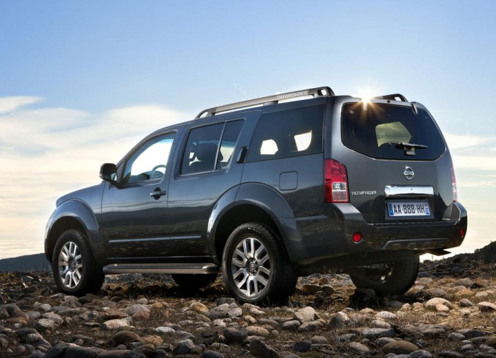 Технически характеристики за Nissan Pathfinder III - picture 3