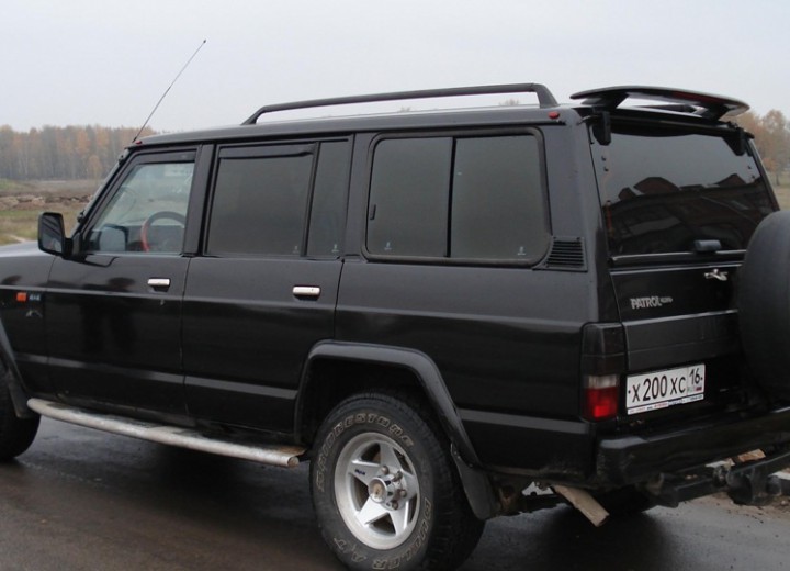 Technische Daten und Spezifikationen für Nissan Patrol Station Wagon (W260) - picture 2