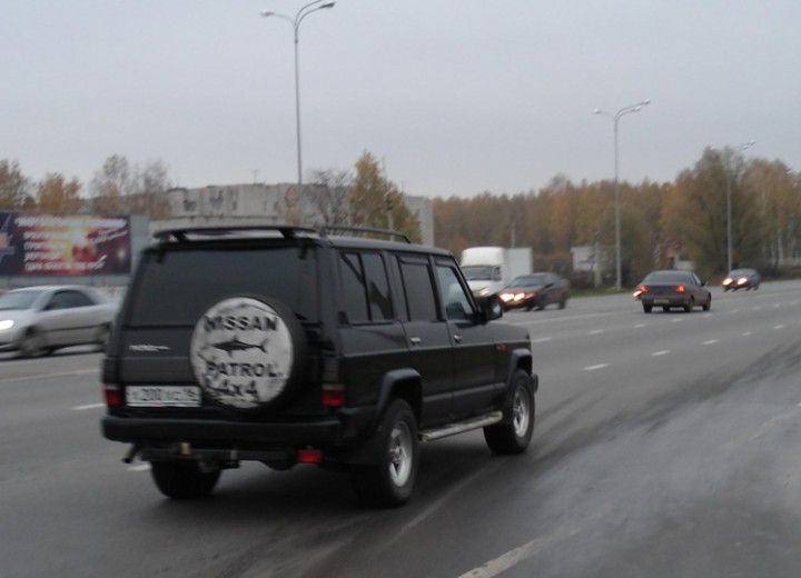 Technische Daten und Spezifikationen für Nissan Patrol Station Wagon (W260) - picture 3