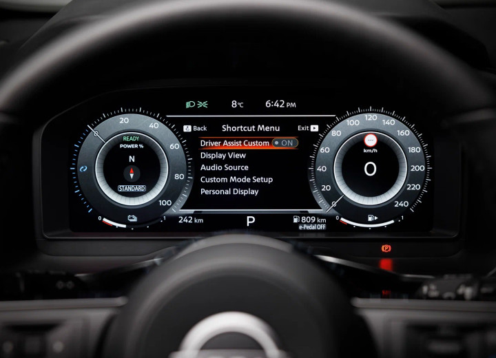 Technical specifications and characteristics for【Nissan Qashqai III Restyling】 - picture 8