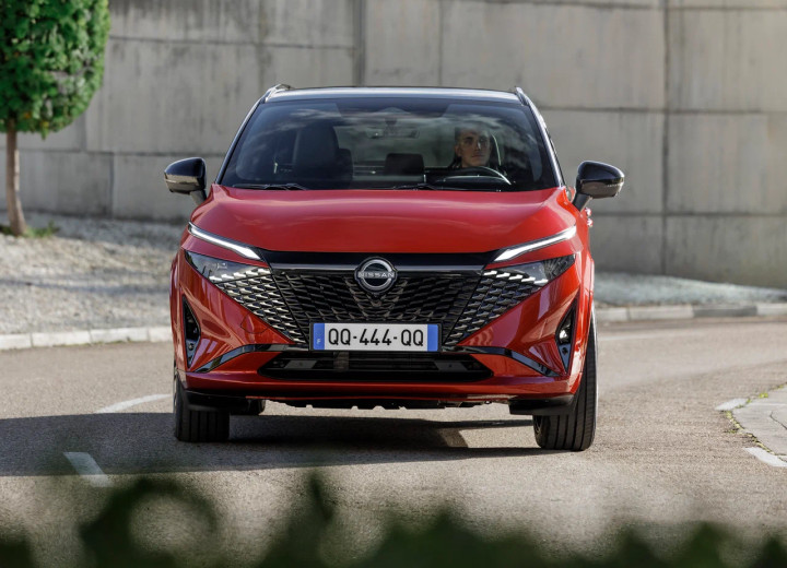 Technical specifications and characteristics for【Nissan Qashqai III Restyling】 - picture 2