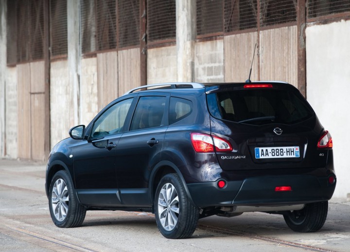 Технически характеристики за Nissan Qashqai+2 (2010 facelift) - picture 14