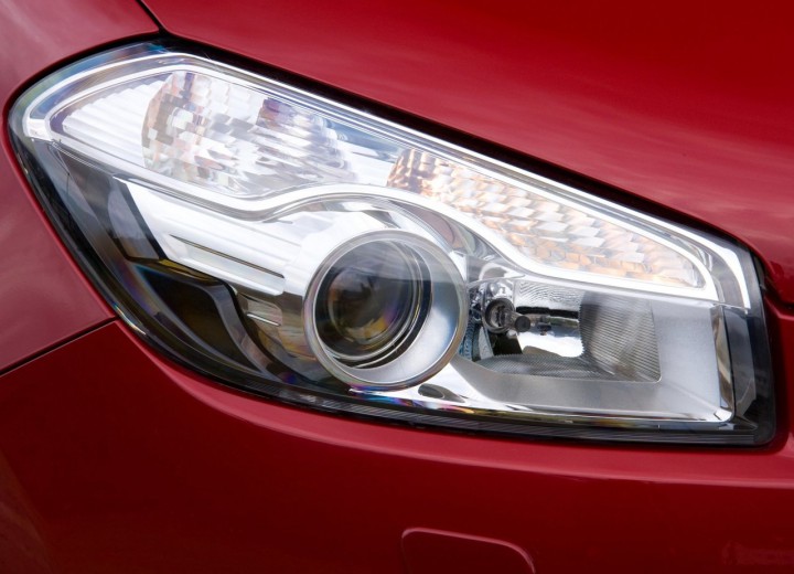 Технически характеристики за Nissan Qashqai+2 (2010 facelift) - picture 2