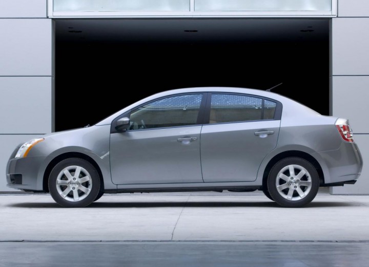 Especificaciones técnicas de Nissan Sentra (VI) - picture 2