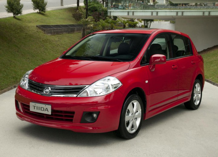 Technical specifications and characteristics for【Nissan Tiida Hatchback】 - picture 3