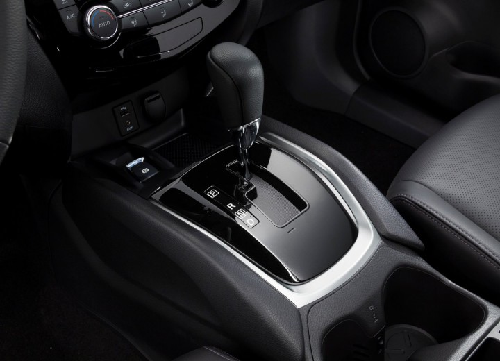Technical specifications and characteristics for【Nissan X-Trail III】 - picture 19