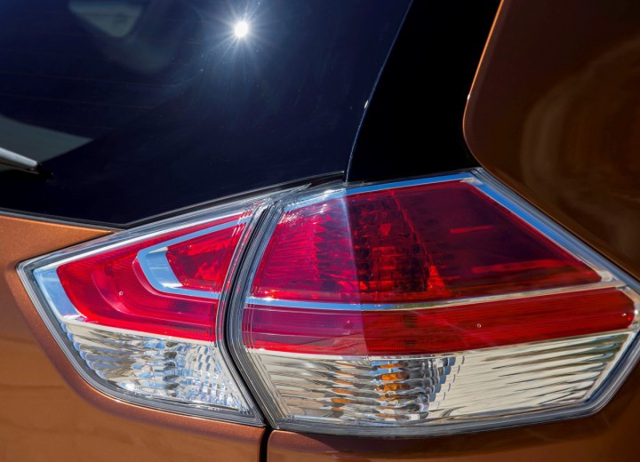Technical specifications and characteristics for【Nissan X-Trail III】 - picture 32