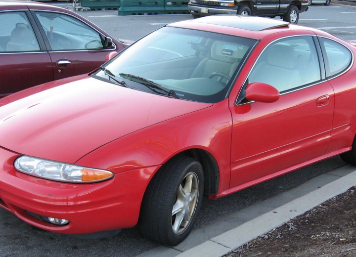 Technical specifications and characteristics for【Oldsmobile Alero Coupe】 - picture 2