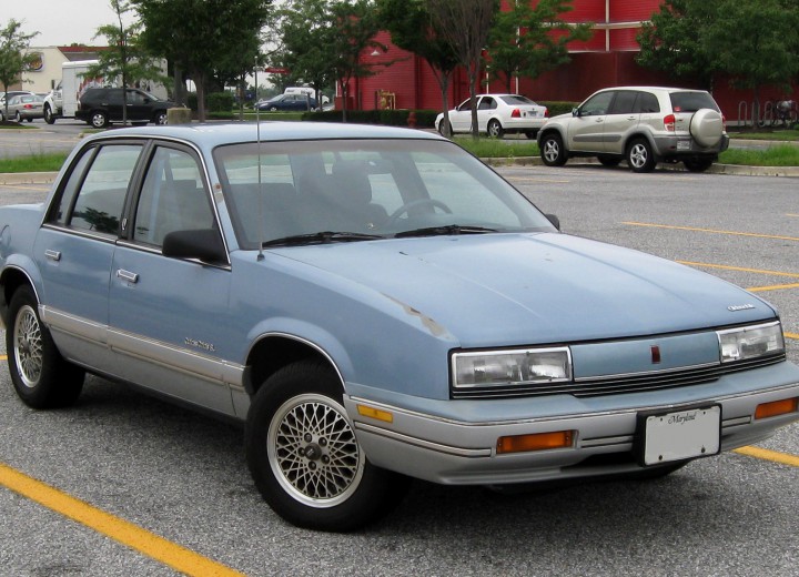 Technische Daten und Spezifikationen für Oldsmobile Cutlass Calais - picture 1
