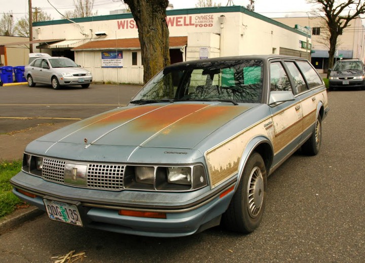 Technical specifications and characteristics for【Oldsmobile Cutlass Ciera Station Wagon】 - picture 1