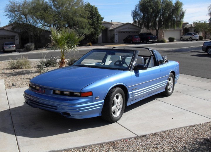 Technische Daten und Spezifikationen für Oldsmobile Cutlass Supreme Convertible - picture 1