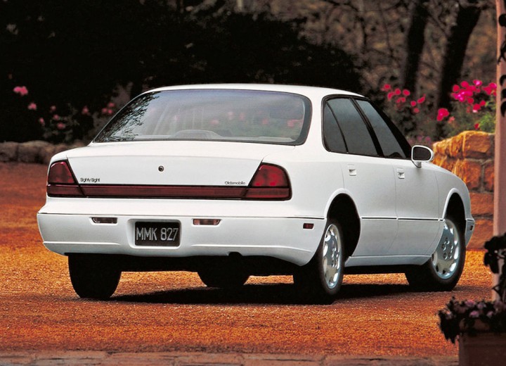 Technical specifications and characteristics for【Oldsmobile Eighty-eight】 - picture 3