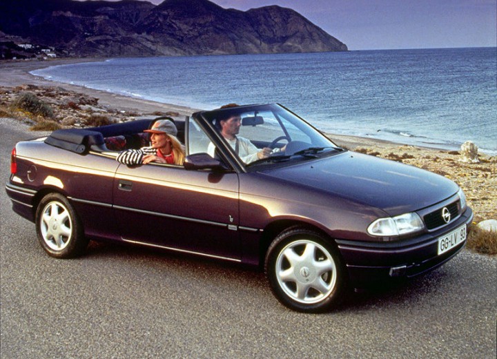 Caratteristiche tecniche di Opel Astra F Cabrio - picture 2