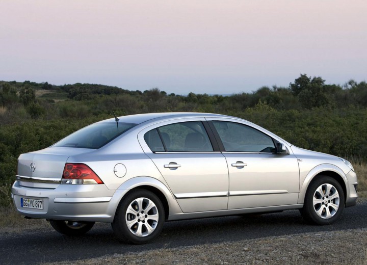 Technical specifications and characteristics for【Opel Astra H Sedan】 - picture 3