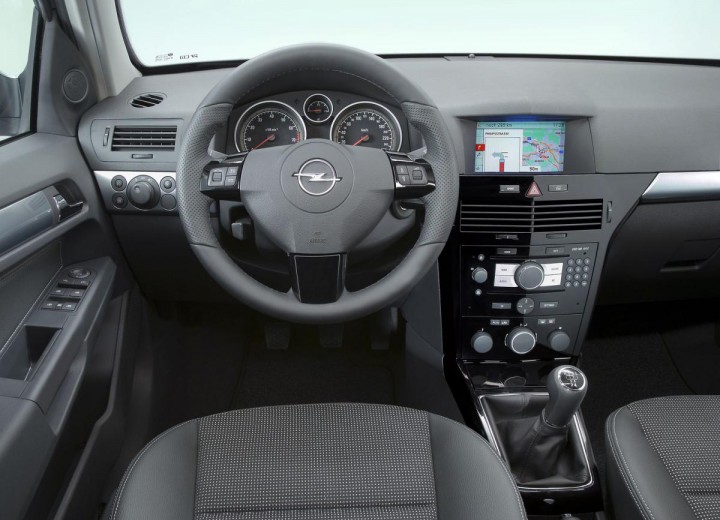Technical specifications and characteristics for【Opel Astra H】 - picture 3