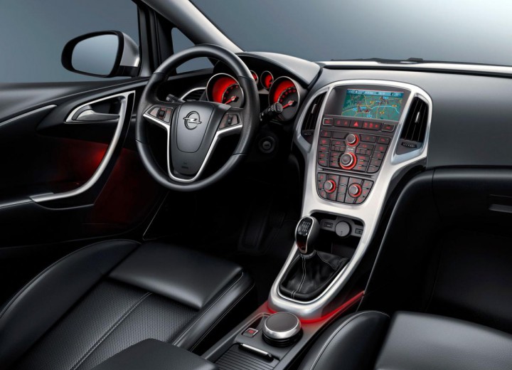 Caractéristiques techniques de Opel Astra J - picture 4