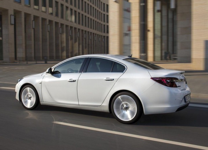 Especificaciones técnicas de Opel Insignia Sedan - picture 3