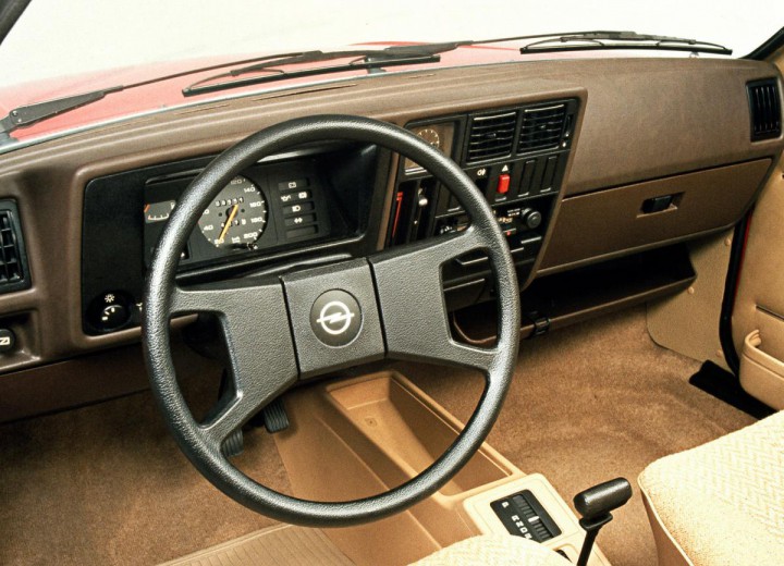Caractéristiques techniques de Opel Kadett D - picture 6