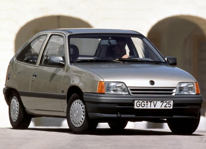 Технические характеристики о Opel Kadett E CC - picture 1