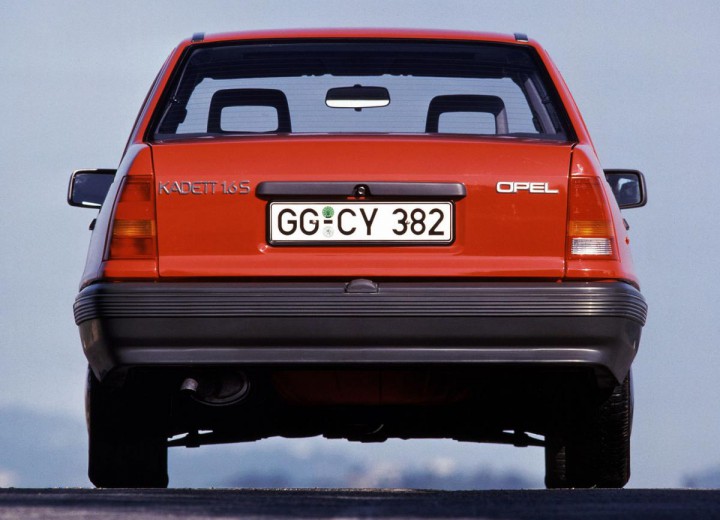 Caractéristiques techniques de Opel Kadett E - picture 3