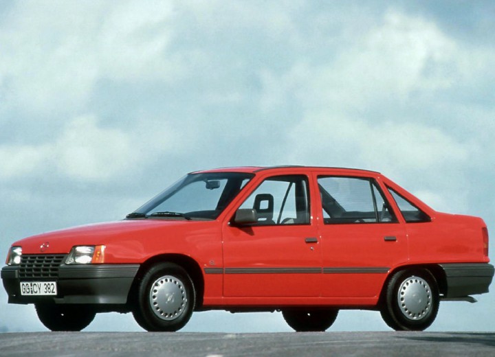Caractéristiques techniques de Opel Kadett E - picture 1