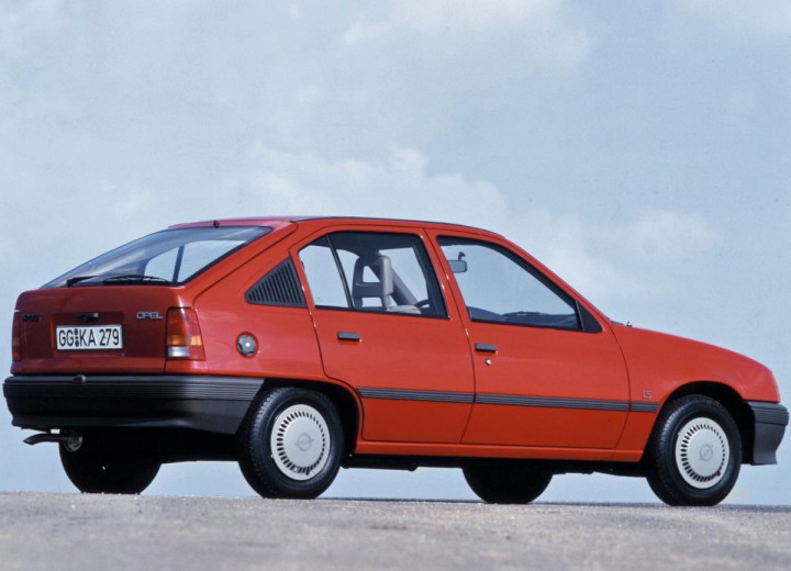 Caractéristiques techniques de Opel Kadett E - picture 6