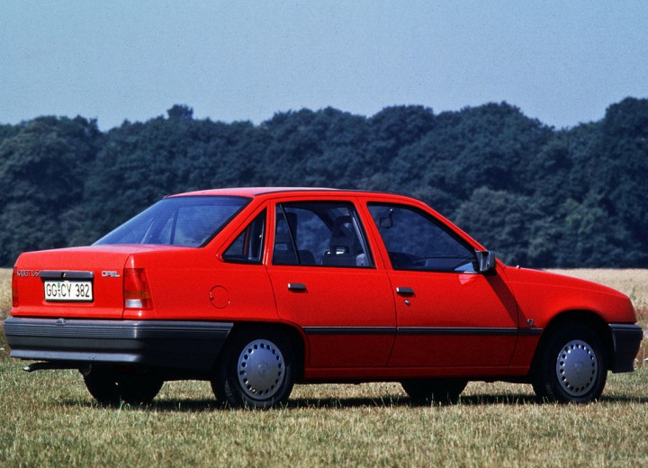 Caractéristiques techniques de Opel Kadett E - picture 4