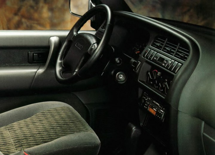 Caractéristiques techniques de Opel Monterey A - picture 3