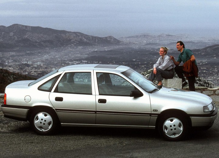 Технически характеристики за Opel Vectra A - picture 3