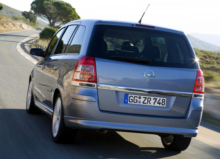 Especificaciones técnicas de Opel Zafira B - picture 4