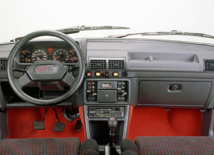 Especificaciones técnicas de Peugeot 205 I (741A/C) - picture 5