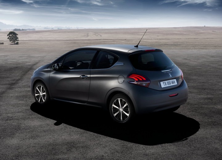 Технические характеристики о Peugeot 208 Restyling - picture 18