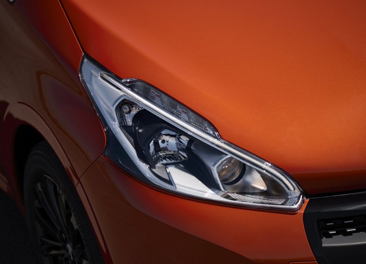 Технические характеристики о Peugeot 208 Restyling - picture 14