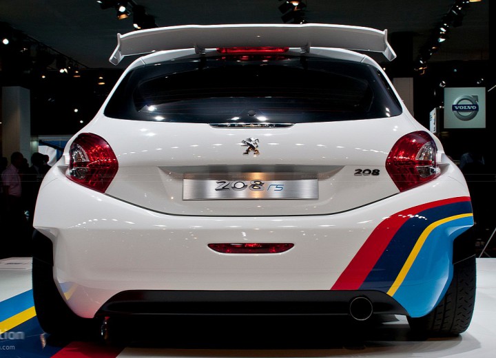 Технические характеристики о Peugeot 208 - picture 12