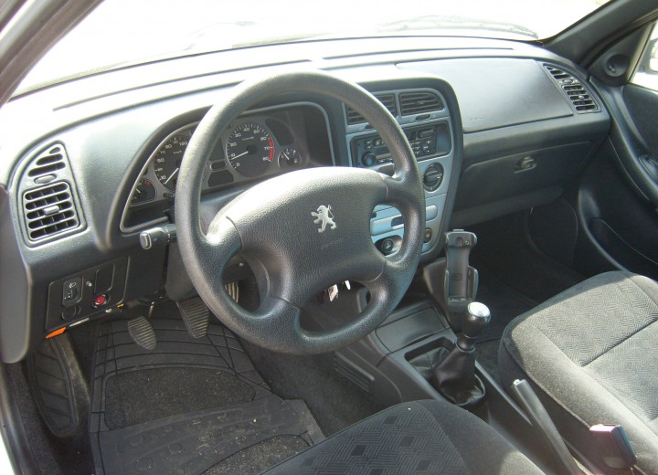 Technical specifications and characteristics for【Peugeot 306 (7B)】 - picture 6