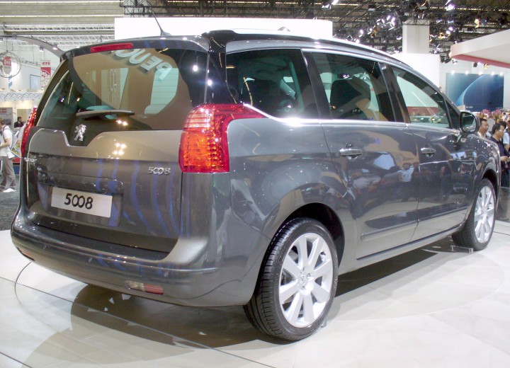 Technical specifications and characteristics for【Peugeot 5008】 - picture 2