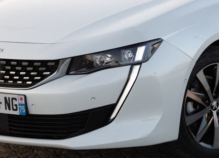 Technical specifications and characteristics for【Peugeot 508 II SW】 - picture 13