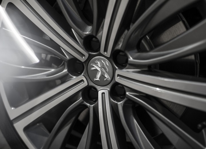 Technical specifications and characteristics for【Peugeot 508 Sedan Restyling】 - picture 12