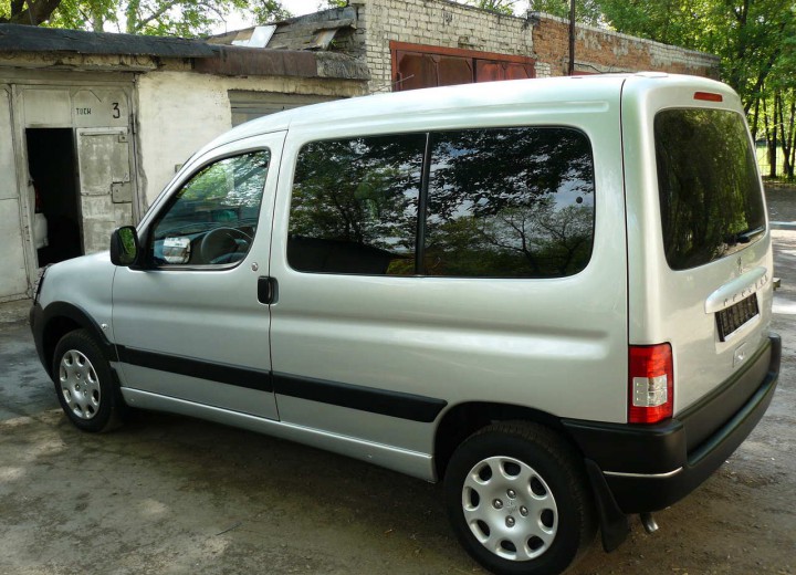 Technical specifications and characteristics for【Peugeot Partner】 - picture 4