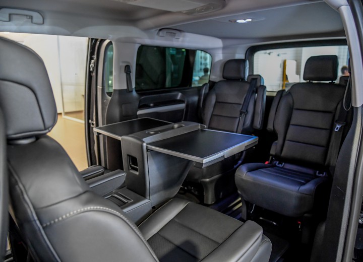 Especificaciones técnicas de Peugeot Traveler I - picture 8