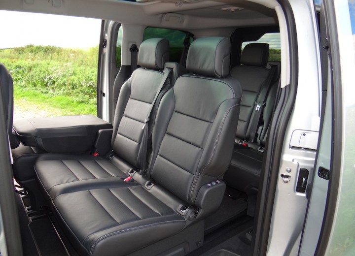 Especificaciones técnicas de Peugeot Traveler I - picture 7