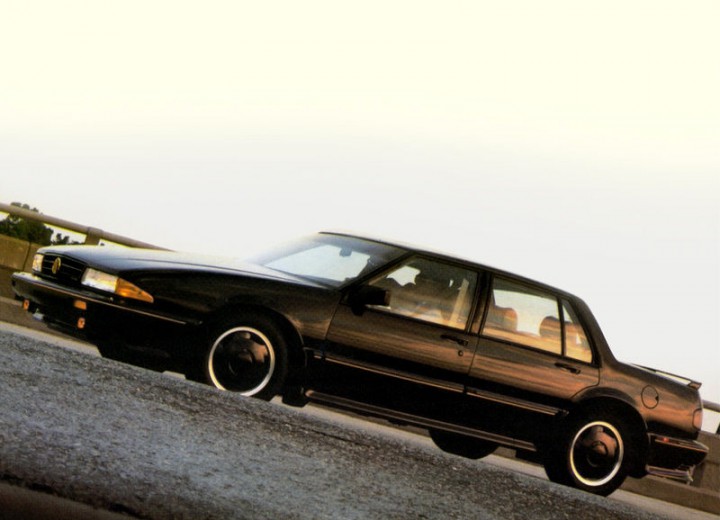 Technical specifications and characteristics for【Pontiac Bonneville】 - picture 3