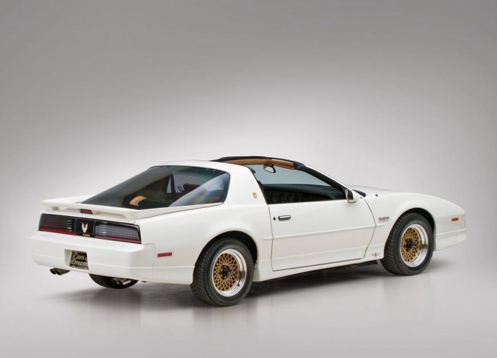 Технически характеристики за Pontiac Firebird III - picture 1