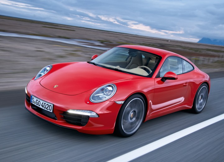 Technical specifications and characteristics for【Porsche 911 (991)】 - picture 1