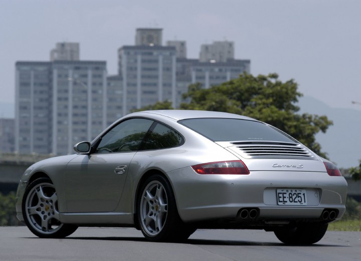 Caratteristiche tecniche di Porsche 911 (997) - picture 4