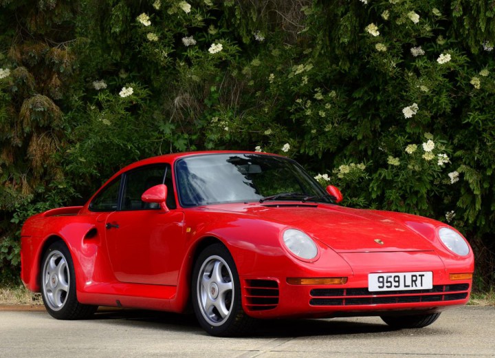 Caractéristiques techniques de Porsche 959 - picture 1