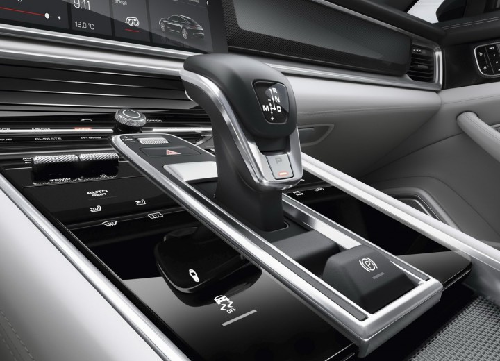 Technical specifications and characteristics for【Porsche Panamera II】 - picture 9