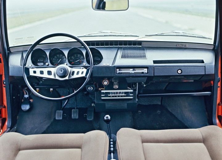 Caratteristiche tecniche di Renault 15 - picture 4