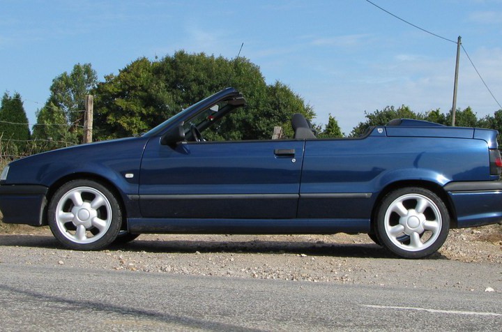 Технически характеристики за Renault 19 II Cabriolet (D53) - picture 1