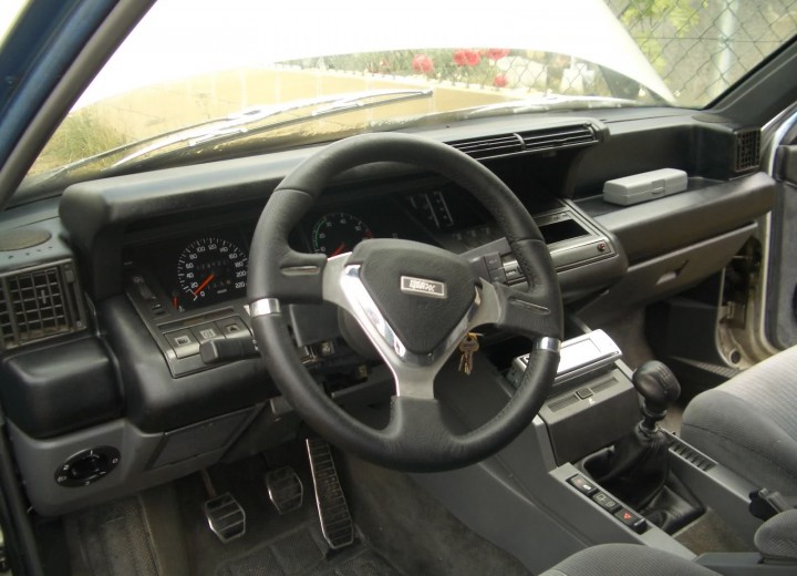Технически характеристики за Renault 25 (B29) - picture 2